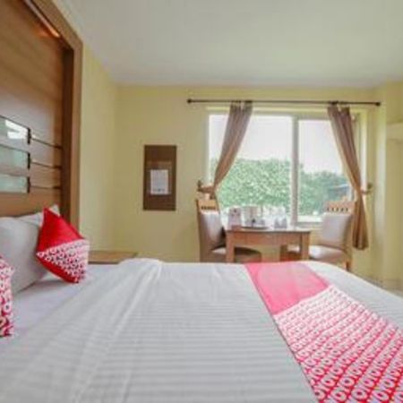 Hotel Senen Indah Syariah Джакарта Экстерьер фото