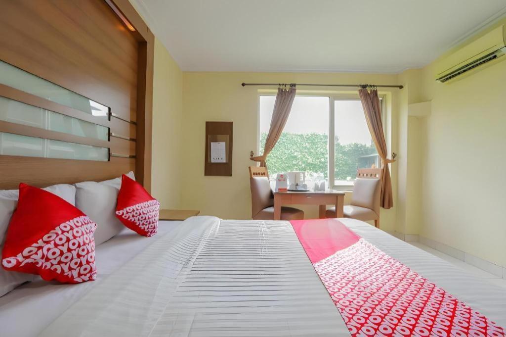 Hotel Senen Indah Syariah Джакарта Экстерьер фото