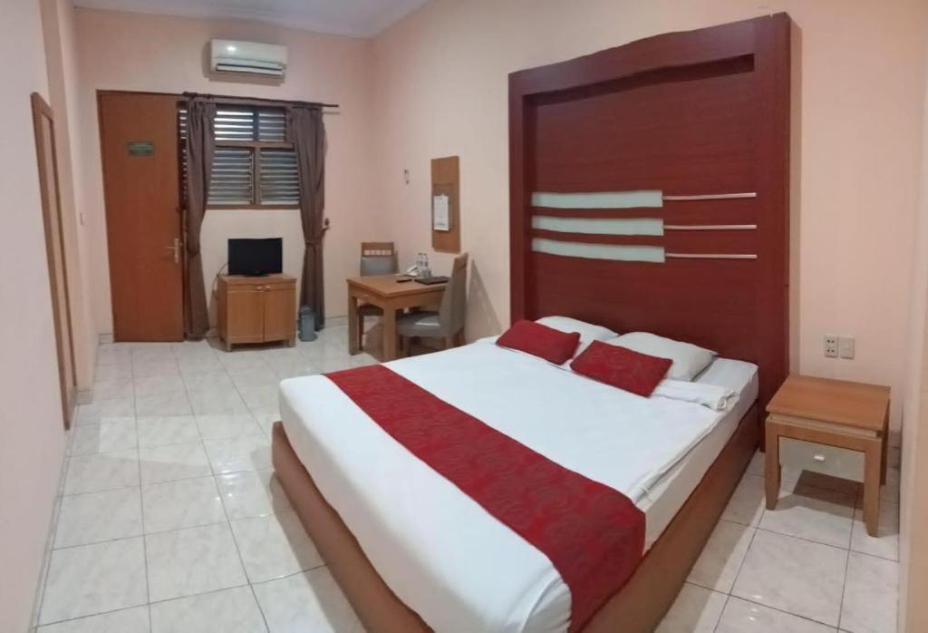 Hotel Senen Indah Syariah Джакарта Экстерьер фото