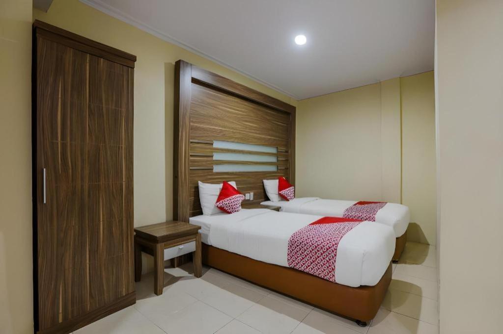 Hotel Senen Indah Syariah Джакарта Экстерьер фото