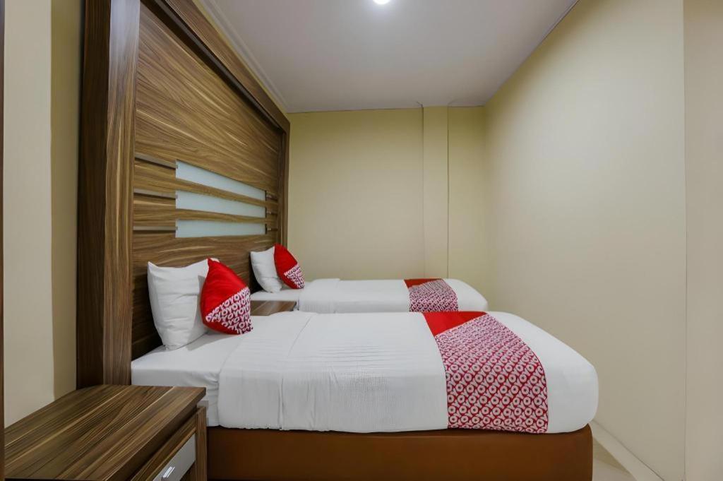 Hotel Senen Indah Syariah Джакарта Экстерьер фото