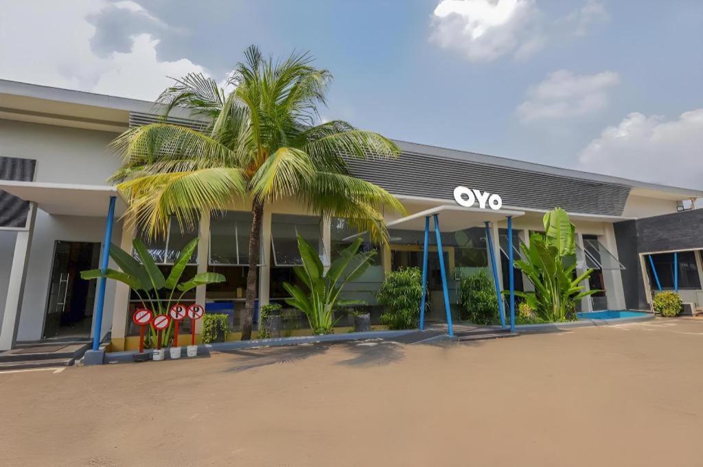 Hotel Senen Indah Syariah Джакарта Экстерьер фото